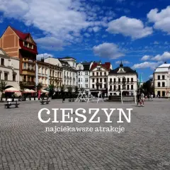 Rynek w Cieszynie z kolorowymi kamienicami i placem zabaw. Odkryj najciekawsze atrakcje tego urokliwego miasta.