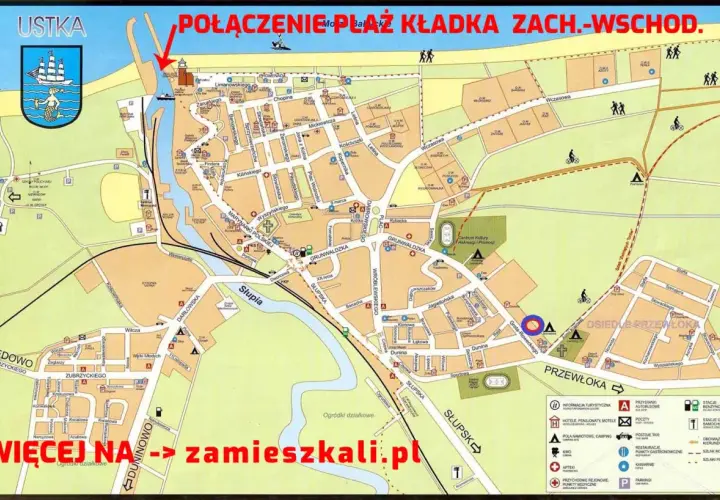 Mapa Ustki z zaznaczonymi atrakcjami, w tym połączeniem plaży kładką zachód-wschód.