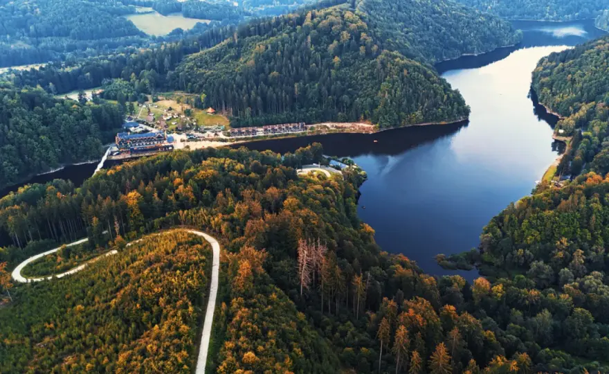 Góry i jezioro w jednym - najlepsze miejsca w Polsce