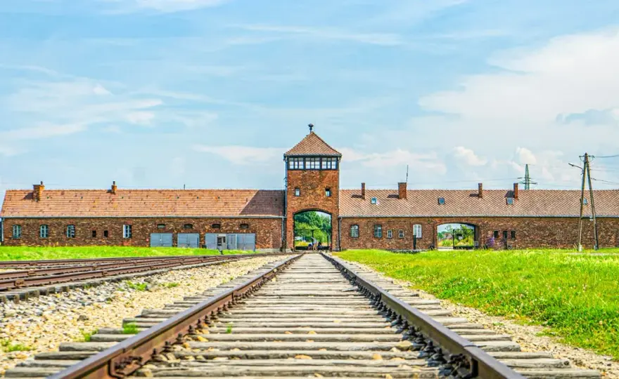 Oświęcim - jak zwiedzać z sensem? Plan na 1 dzień i więcej